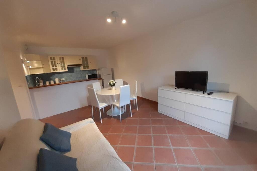 La Belle Ortine Apartment Esbly Ngoại thất bức ảnh